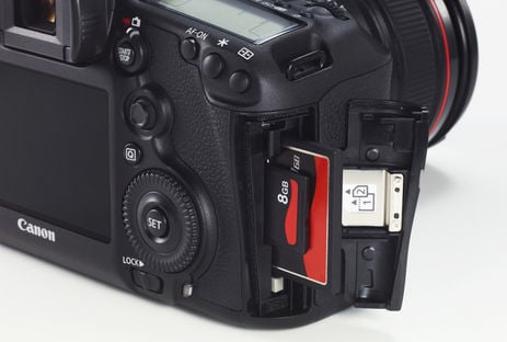 canon 5d mark iv memory card